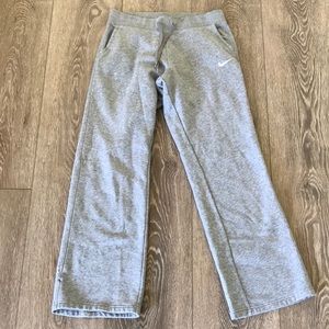 Nike women’s sweats gray size Medium (M)